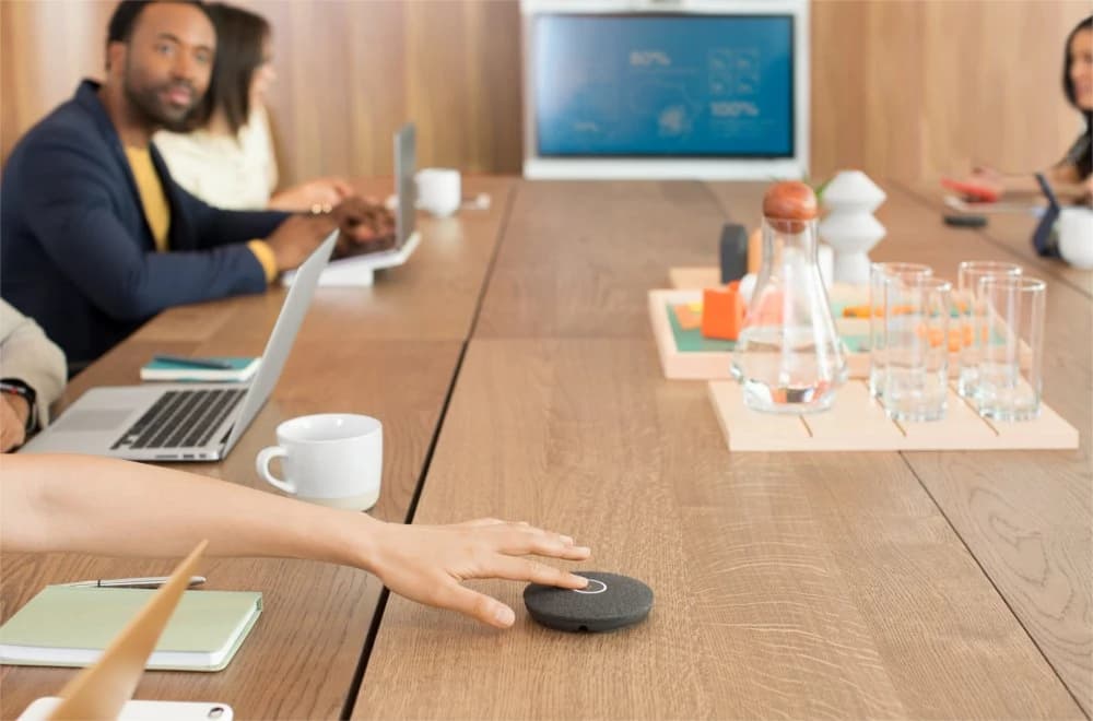 Logitech Rally Mic Pod met meerdere pods